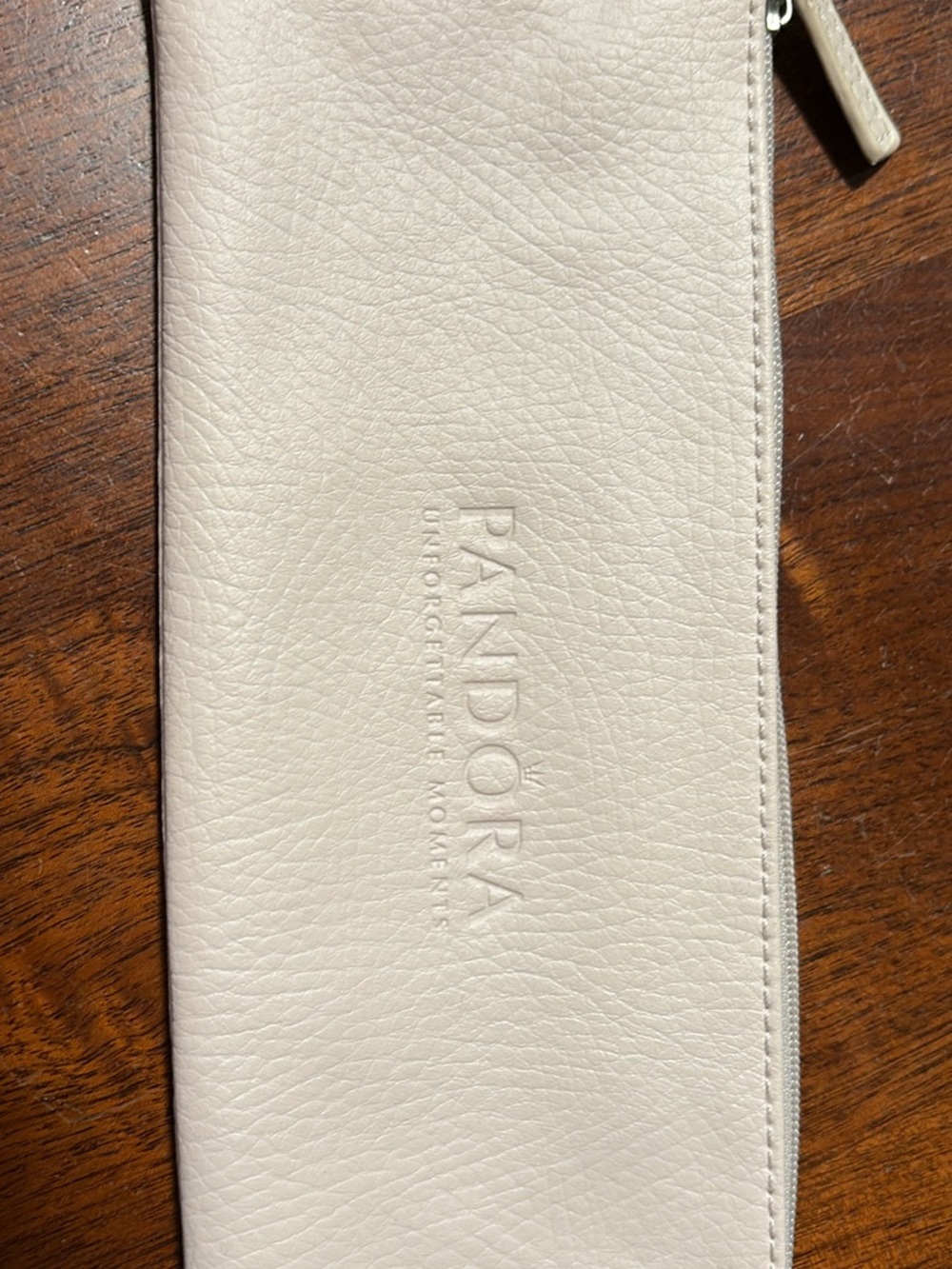 Pandora Cream Leather Zip Card & Key Holder